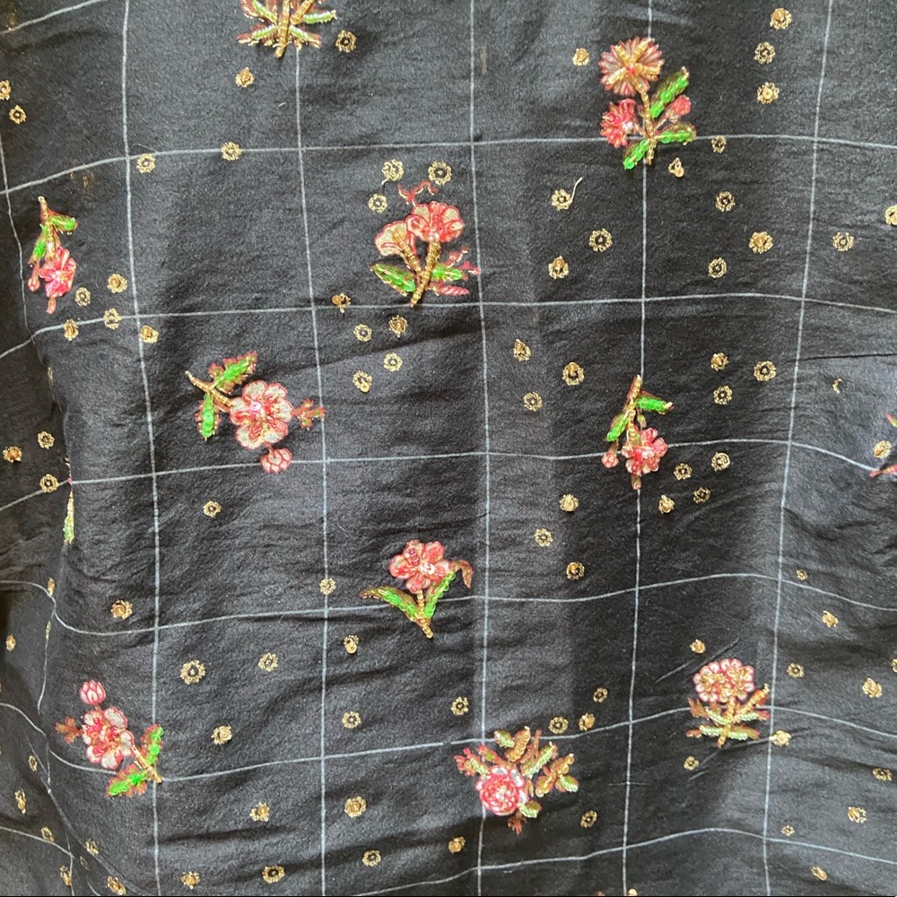 Melange Tops. Size- L - Picture 8 of 10